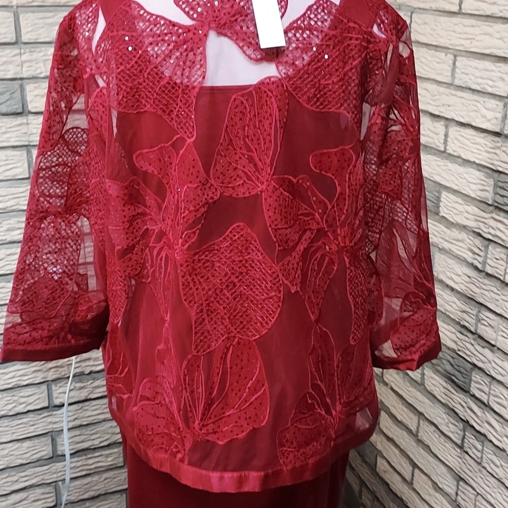 NWT Chicos Travelers Elegant Red Lace Overlay with Dress Cherry Color Sz 2 - Picture 6 of 15